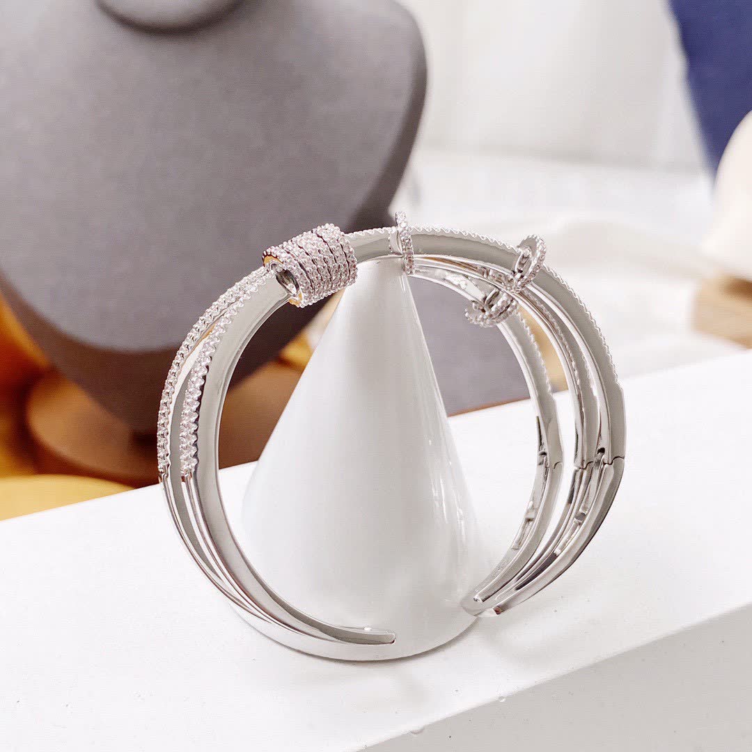 APM Monaco Elegant Silver Bracelet with Diamond Accents